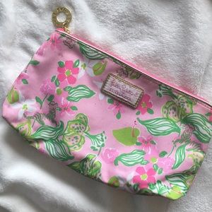 Makeup bag